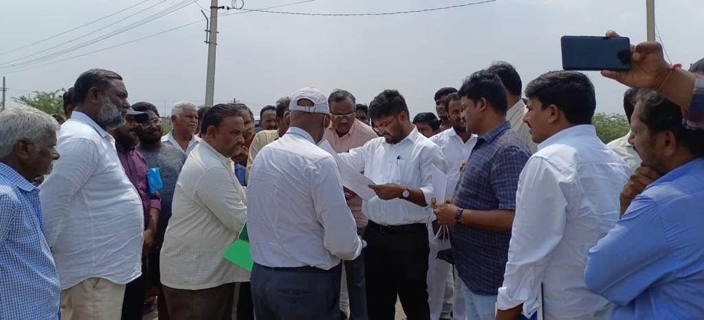 స్మశాన వాటికలో అలజడి 