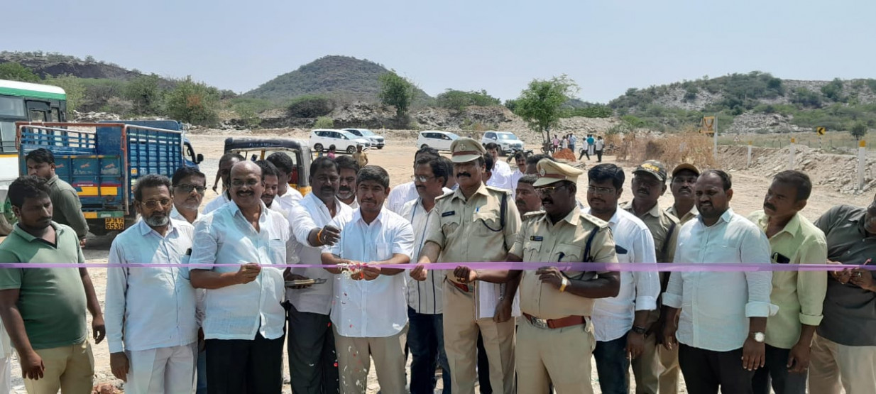 రవాణాశాఖ కార్యాలయానికి భూమి పూజ