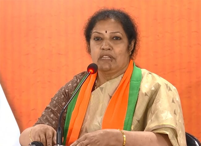 సుప్రీమ్ కోర్ట్ ప్రధాన న్యాయమూర్తికి బీజేపీ ఏపీ రాష్ట్ర అధ్యక్షులు పురంధరేశ్వరి లేఖ