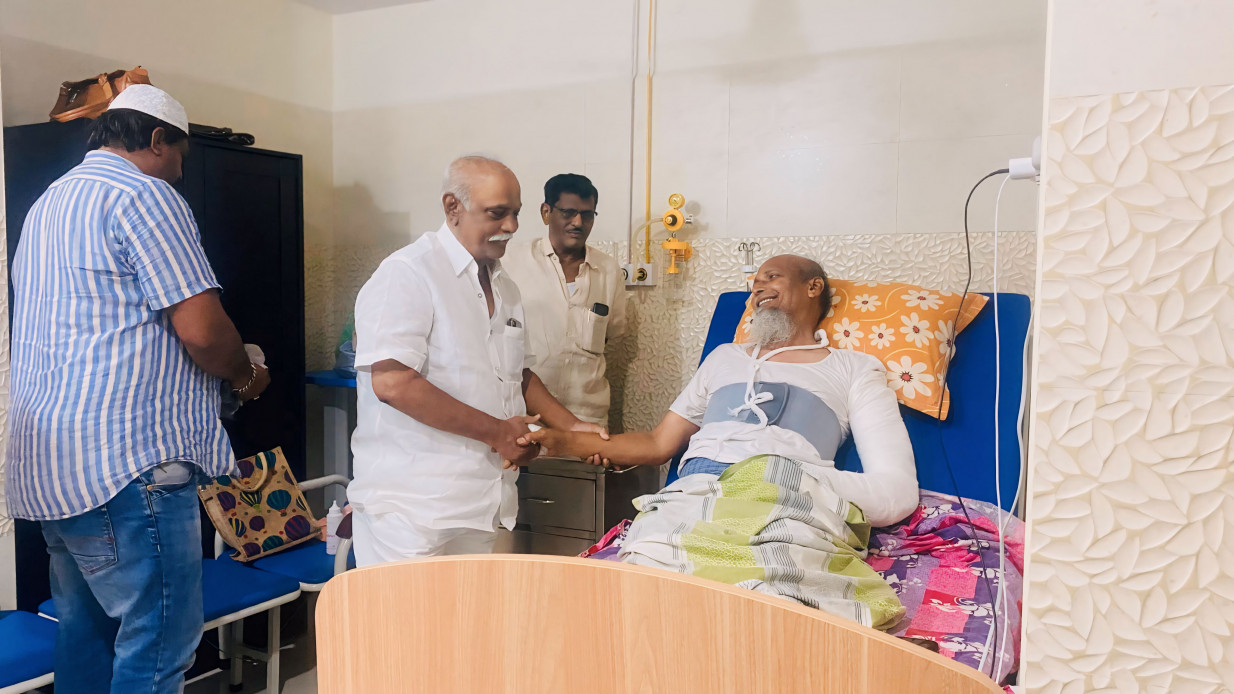డాక్టర్ మౌళాలిని పరామర్శించిన టీడీపీ నాయకులు 